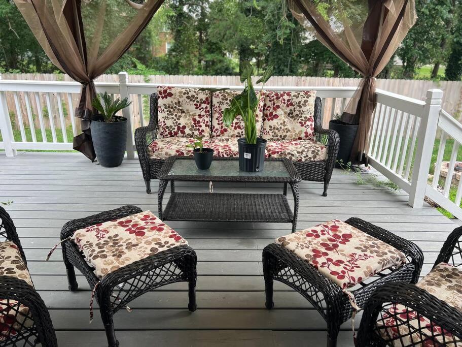 Cheerful 3-Bedroom 3Bath With Fire Pit And Patio Hampton Eksteriør billede